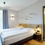 Neuwirt 3* Unterföhring